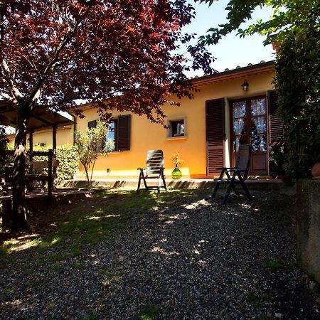 Agriturismo I Cerroni Montescudaio Buitenkant foto